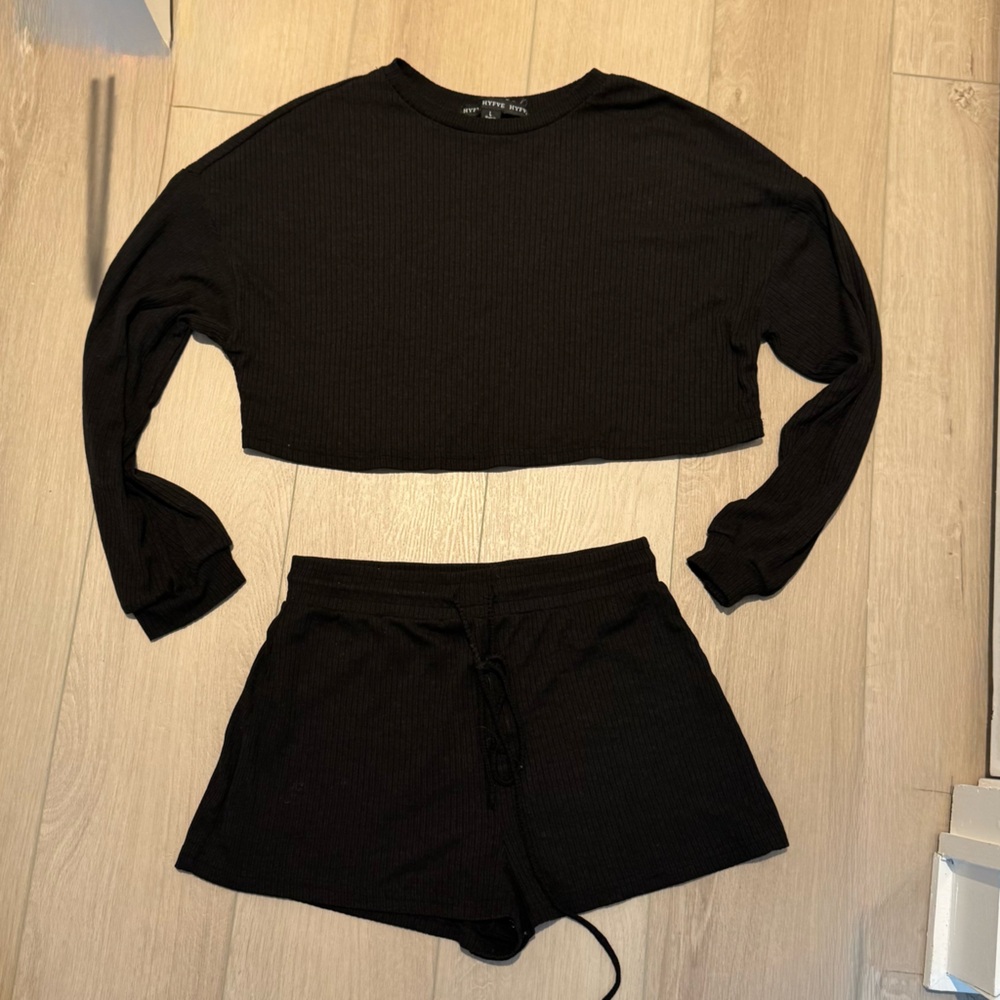 Lounge wear matching set